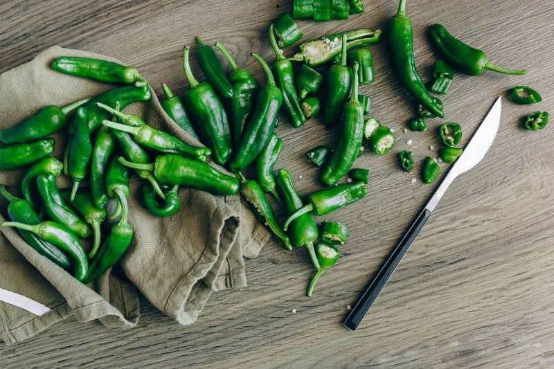 What to Drink When Your Mouth Is on Fire: A Field Guide to Pairing Booze With Heat